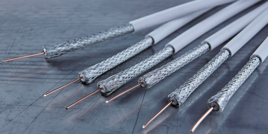 Kabel- und Steckverbinder bei EGATECH GmbH in Pirna