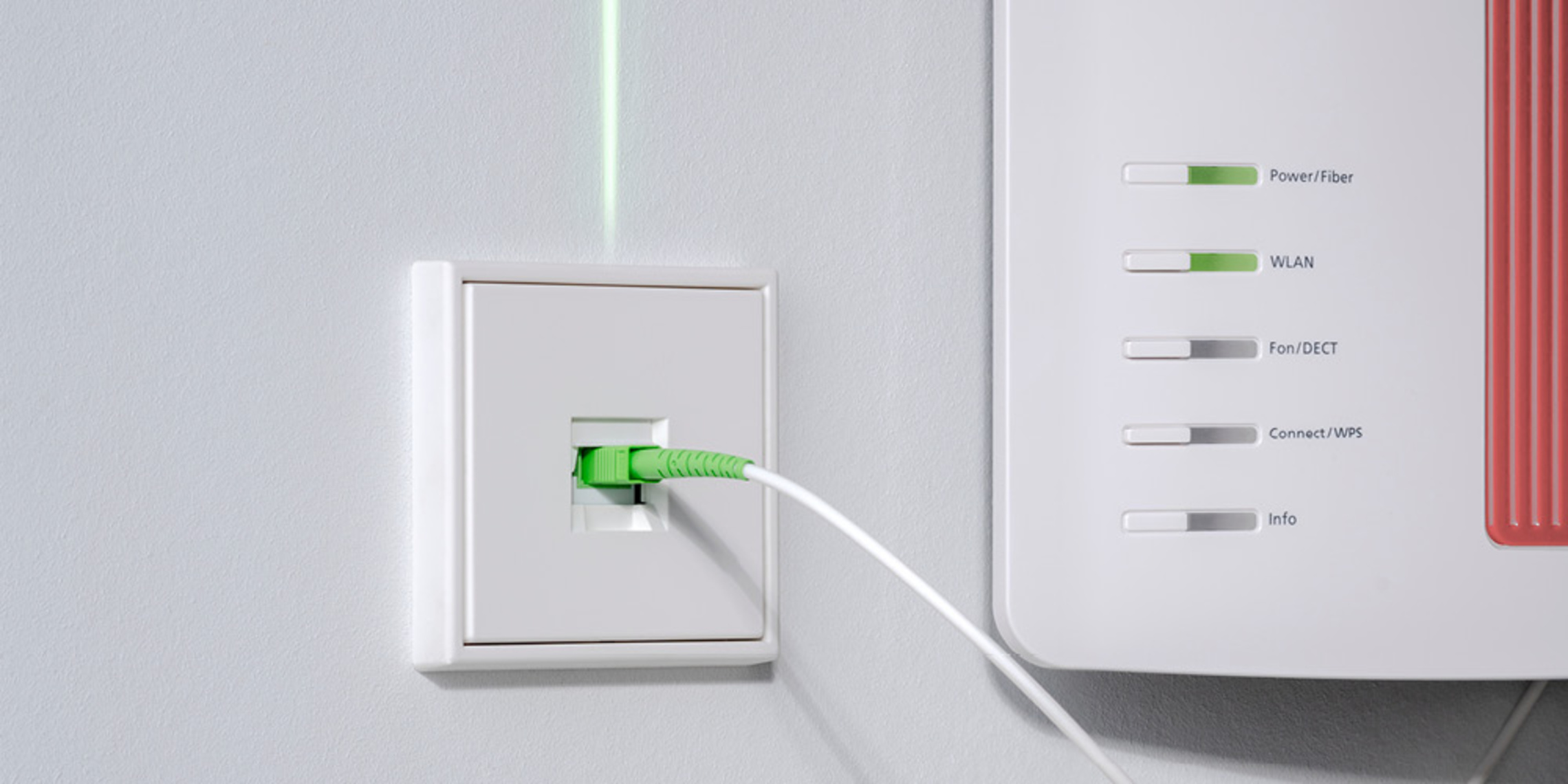 Die neuen Glasfaser-Anschlussdosen bei EGATECH GmbH in Pirna