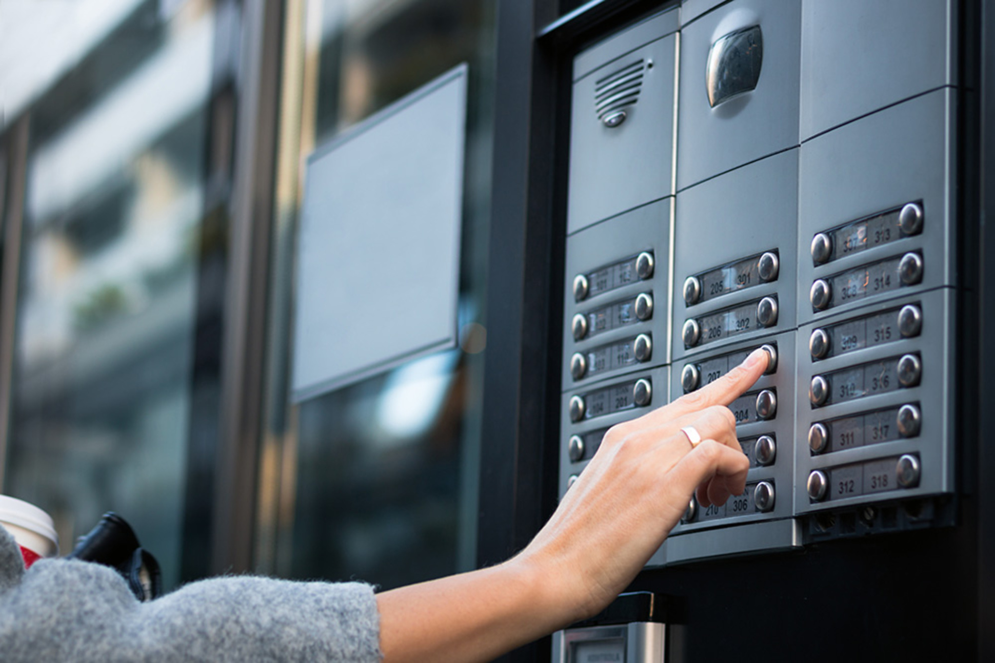 Sprech­anlagen bei EGATECH GmbH in Pirna